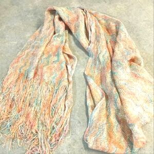 NWOT Beautiful Large Multicolor Chevron Woven Fringe Scarf/Shawl